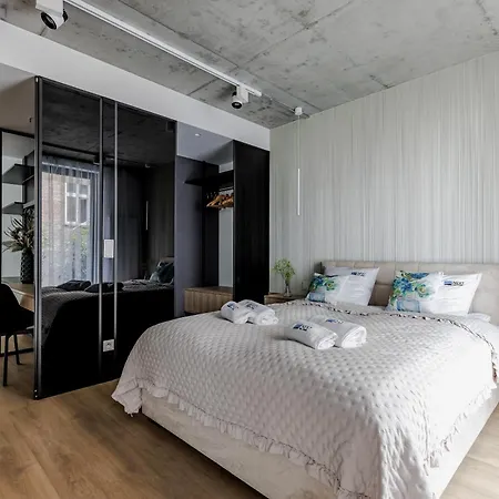 Apartment Emilii Plater Warsaw Exterior photo