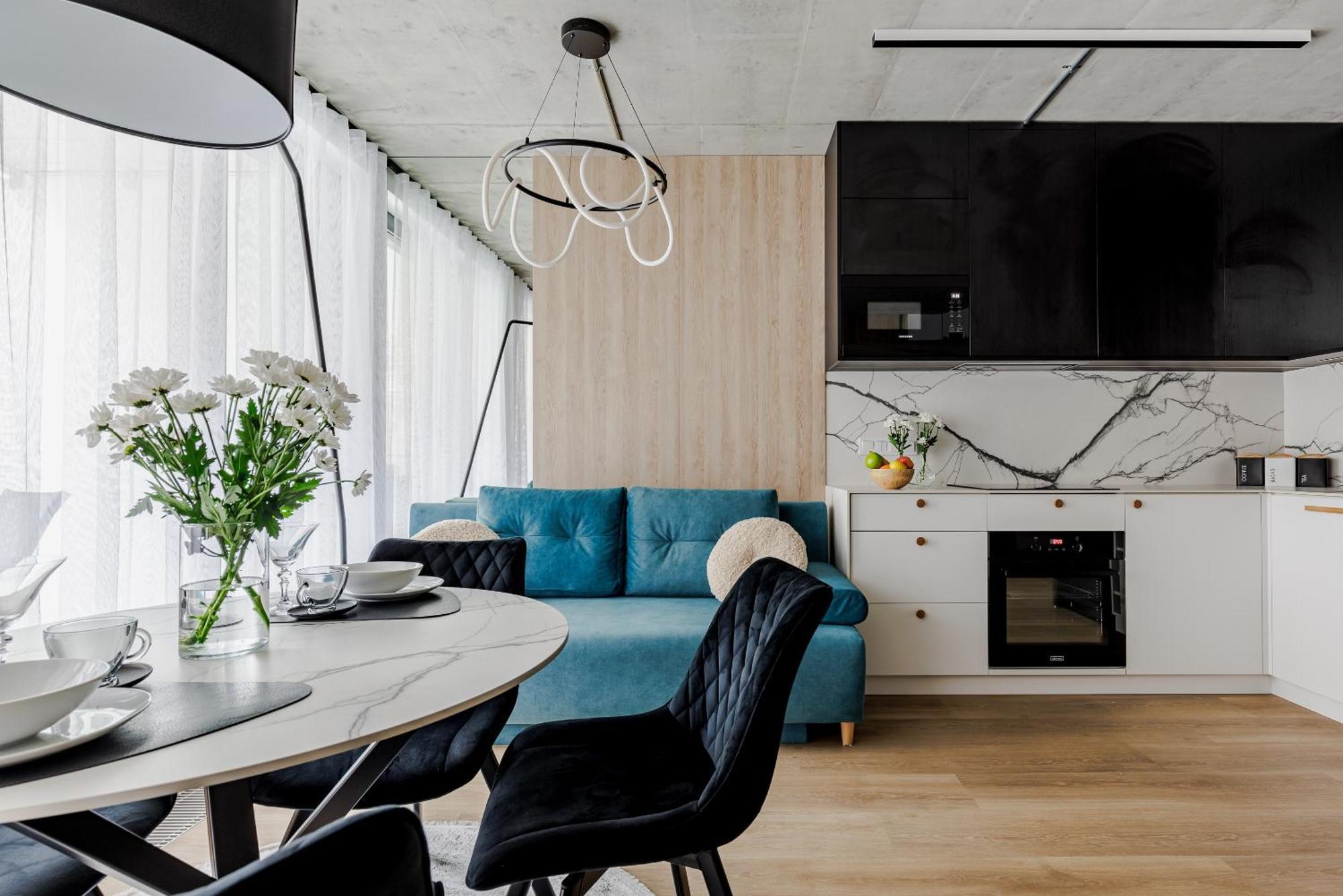 Emilii Plater Apartment Warsaw